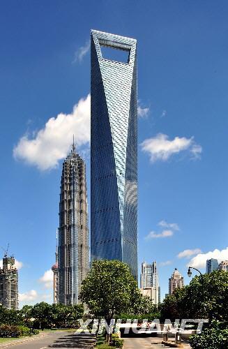 The tallest tower in China in Shanghai